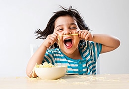 बच्चों में ईटिंग डिसऑर्डर से जुड़ी कुछ ज़रूरी बातें