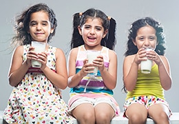 जानिए बच्चों के लिए दूध क्यों ज़रूरी है?