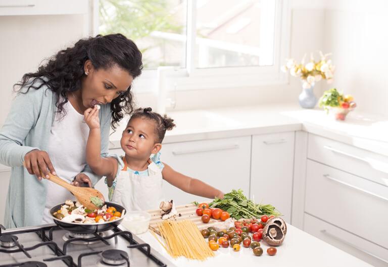 Amazing Ways to Be Your Child’s Role Model for Healthy Eating